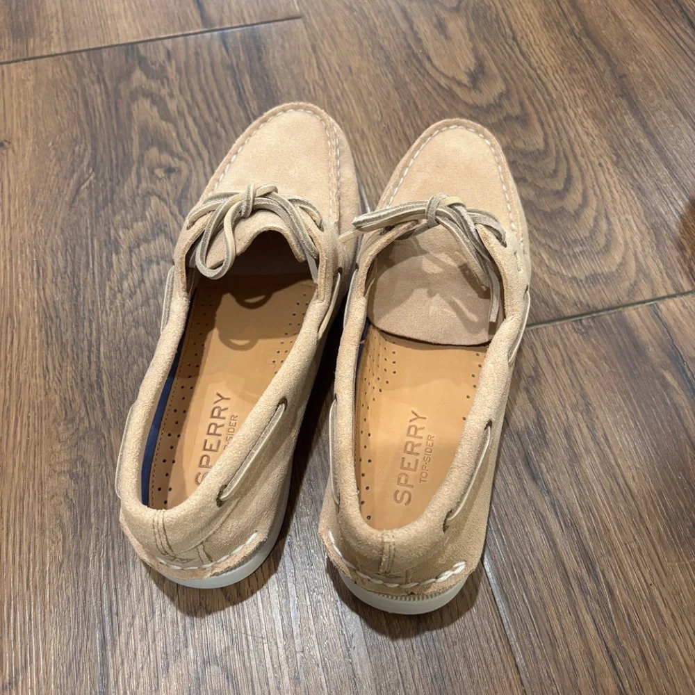 Sperry boat shoes - women’s US size 9.5 - New in box - Picture 5 of 10